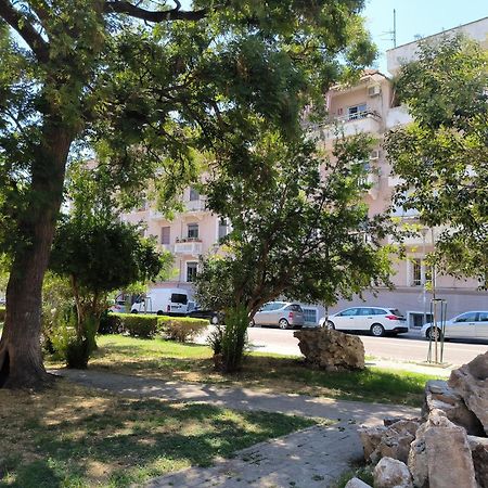 Lukas Apartament Vollga Durrës Exterior foto
