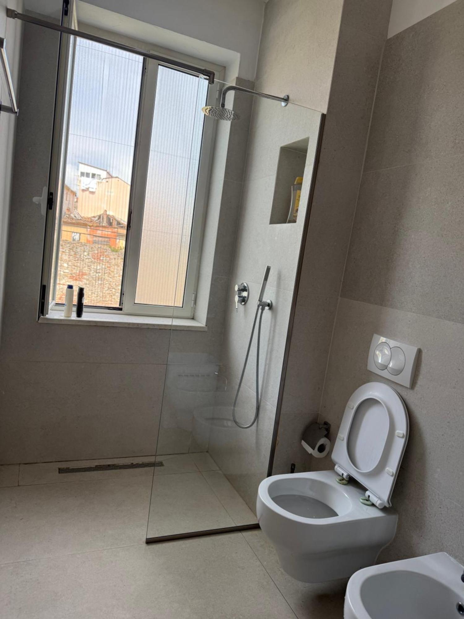 Lukas Apartament Vollga Durrës Exterior foto